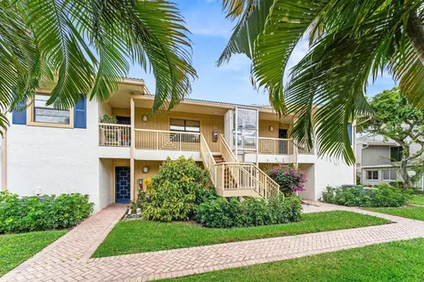 15 Eastgate Drive Boynton Beach FL 33436