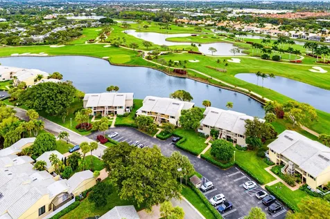 15 Eastgate Drive Boynton Beach FL 33436