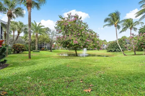 11863 Wimbledon Circle Wellington FL 33414