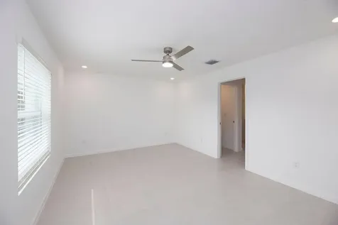 11146 NW Fernbrook Drive Port Saint Lucie FL 34987