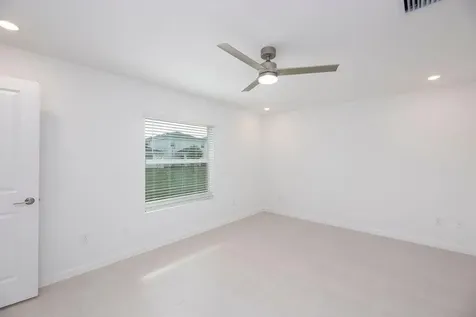 11146 NW Fernbrook Drive Port Saint Lucie FL 34987