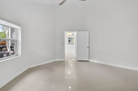 6607 Nw 25th Way Boca Raton FL 33496