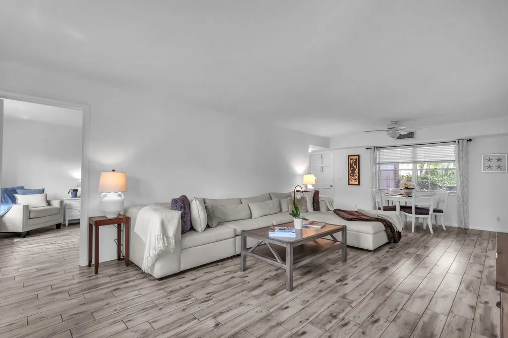 5540 Tamberlane Circle Palm Beach Gardens FL 33418