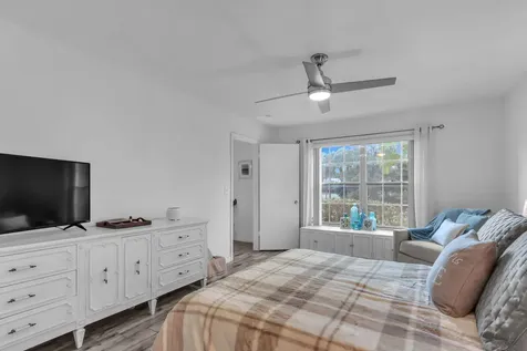 5540 Tamberlane Circle Palm Beach Gardens FL 33418