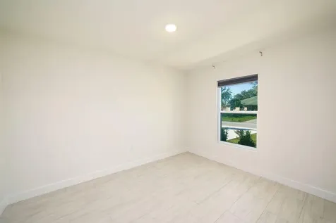 1381 SE Bayharbor Street Port Saint Lucie FL 34983