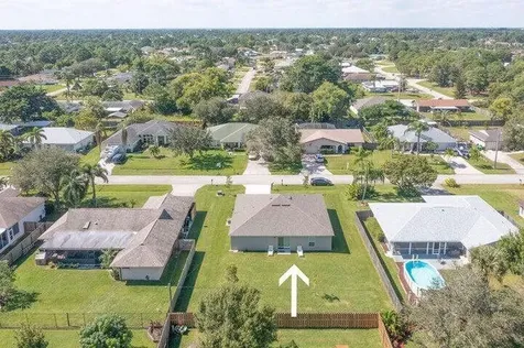 1381 SE Bayharbor Street Port Saint Lucie FL 34983