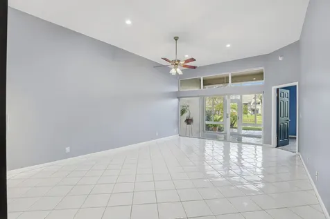 5405 Monterey Circle Delray Beach FL 33484