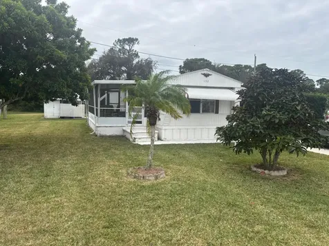 152 Ne 15th Terrace Stuart FL 34994