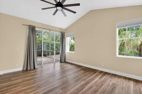 6623 Nw 25th Avenue Boca Raton FL 33496