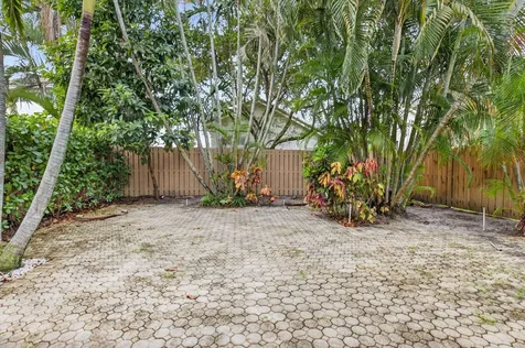 6623 Nw 25th Avenue Boca Raton FL 33496