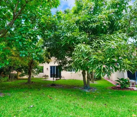 846 Gazetta Way West Palm Beach FL 33413