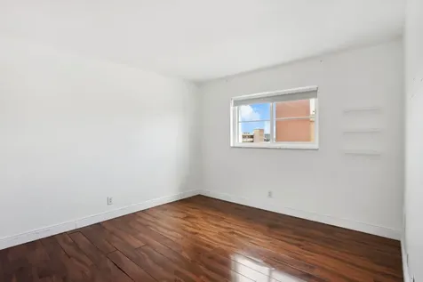 500 Ne 12th Avenue Hallandale Beach FL 33009