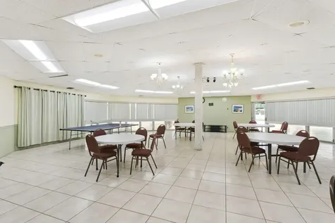 500 Ne 12th Avenue Hallandale Beach FL 33009