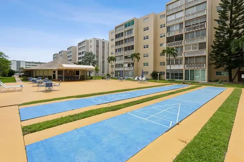 500 Ne 12th Avenue Hallandale Beach FL 33009
