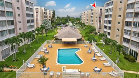 500 Ne 12th Avenue Hallandale Beach FL 33009
