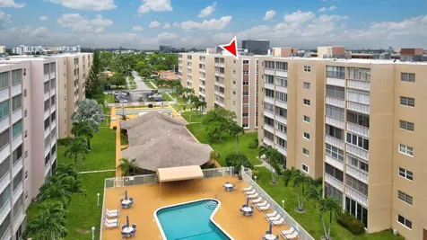500 Ne 12th Avenue Hallandale Beach FL 33009
