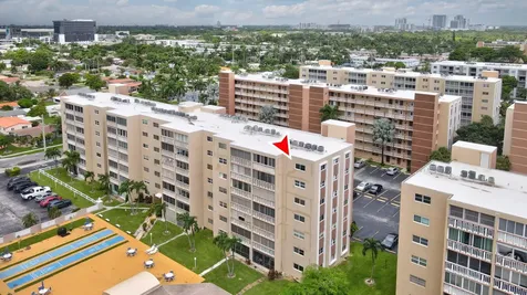 500 Ne 12th Avenue Hallandale Beach FL 33009