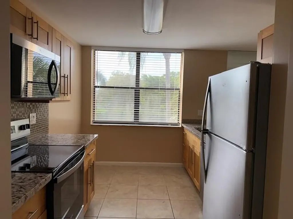 2455 Lindell Boulevard Delray Beach FL 33444