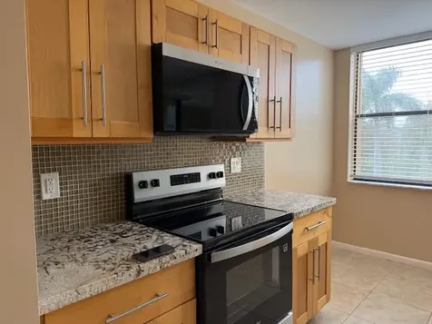 2455 Lindell Boulevard Delray Beach FL 33444