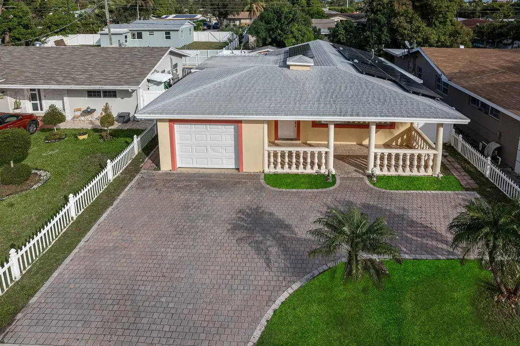 3730 Ne 13th Terrace Pompano Beach FL 33064