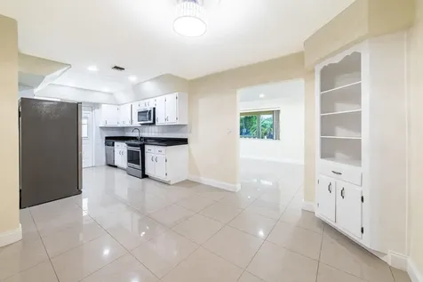 3730 Ne 13th Terrace Pompano Beach FL 33064