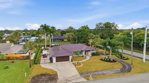 1489 Sw Pine Tree Lane Palm City FL 34990