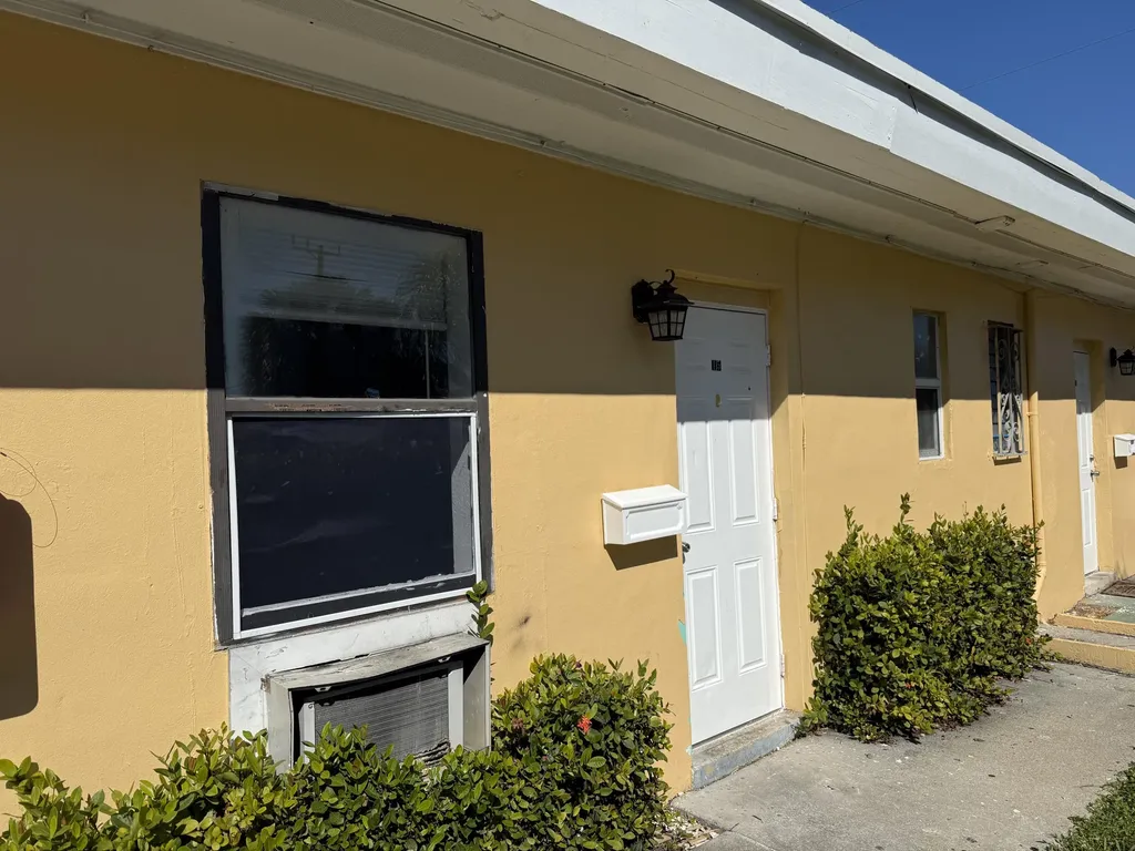 3300 Broadway Avenue West Palm Beach FL 33407