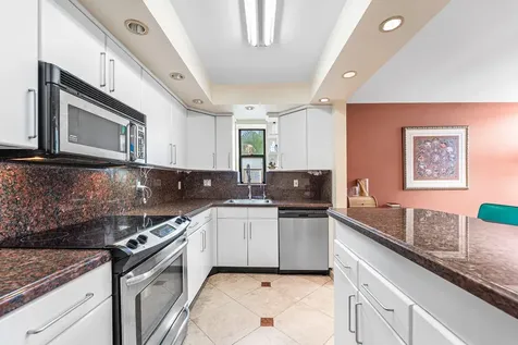 20200 W Country Club Drive Aventura FL 33180
