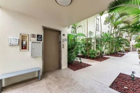 20200 W Country Club Drive Aventura FL 33180