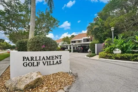 2517 Presidential Way West Palm Beach FL 33401