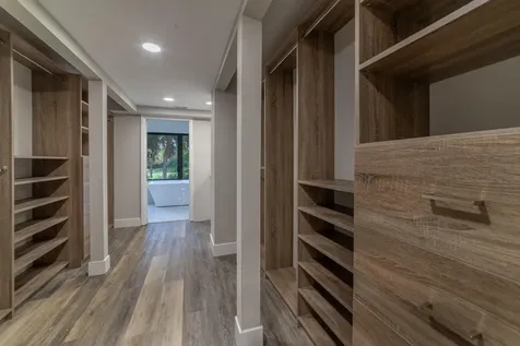 2517 Presidential Way West Palm Beach FL 33401
