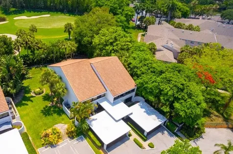 2517 Presidential Way West Palm Beach FL 33401