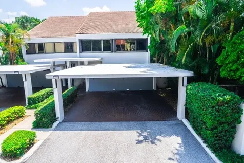 2517 Presidential Way West Palm Beach FL 33401