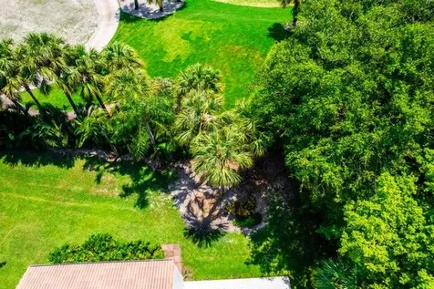 2517 Presidential Way West Palm Beach FL 33401