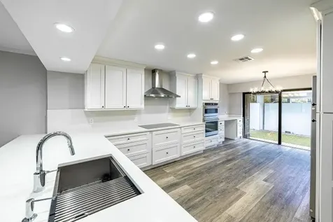 2517 Presidential Way West Palm Beach FL 33401