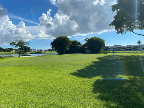 64 Flanders B Delray Beach FL 33484