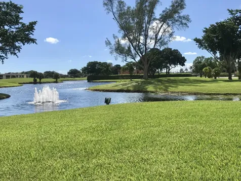 64 Flanders B Delray Beach FL 33484