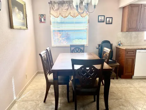 64 Flanders B Delray Beach FL 33484