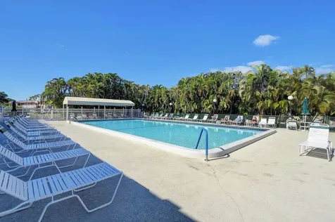 1905 Nw 18th Street Delray Beach FL 33445
