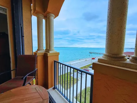 20 Orange Avenue Fort Pierce FL 34950