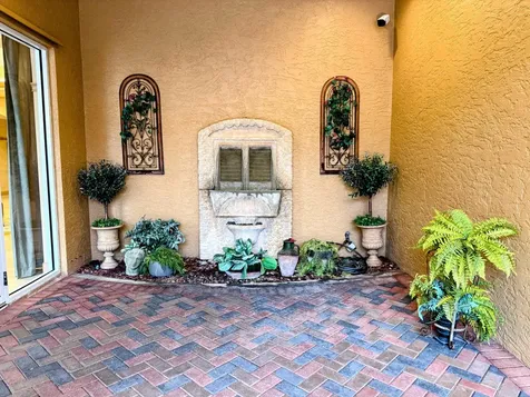 20 Orange Avenue Fort Pierce FL 34950