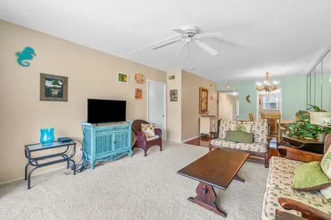 2460 Sw 22nd Avenue Delray Beach FL 33445