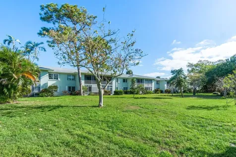 2460 Sw 22nd Avenue Delray Beach FL 33445