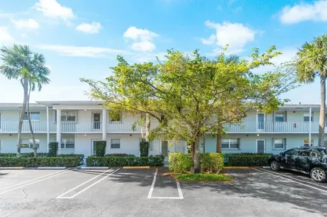 2460 Sw 22nd Avenue Delray Beach FL 33445