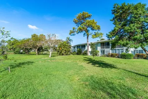 2460 Sw 22nd Avenue Delray Beach FL 33445
