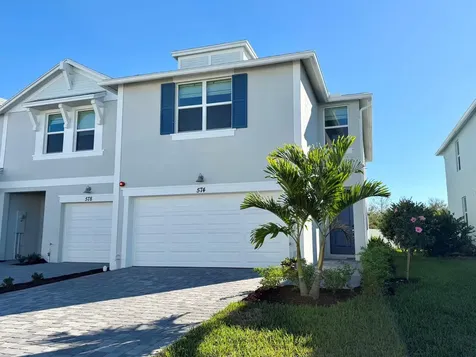 574 Salisbury Circle Fort Pierce FL 34982