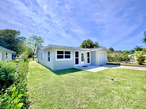 118 Sw 9th Avenue Delray Beach FL 33444