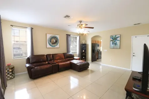 2156 Se Fern Park Drive Port Saint Lucie FL 34952