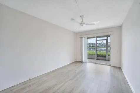 1071 Guildford D Boca Raton FL 33434