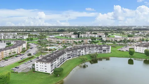 1071 Guildford D Boca Raton FL 33434